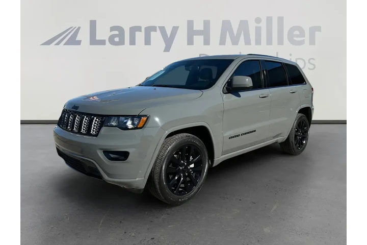 Jeep Grand Cherokee 2020 4x2 image 1