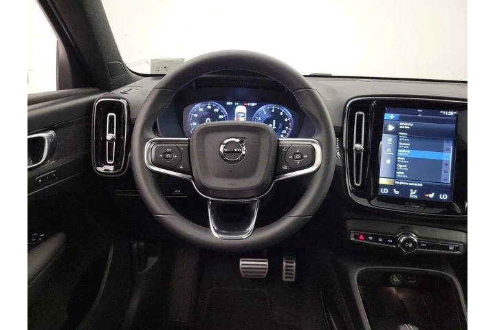 $26998 : Volvo XC40 2022 AWD T5 R-Des image 10