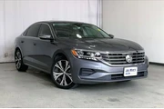Volkswagen Passat 2022 SE 4d