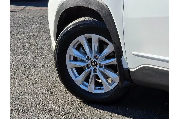 $23800 : Toyota Corolla Cross 2022 LE image 8