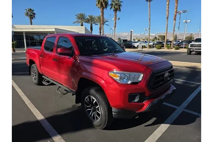 $31391 : Toyota Tacoma 2020 4x4 TRD P image 1