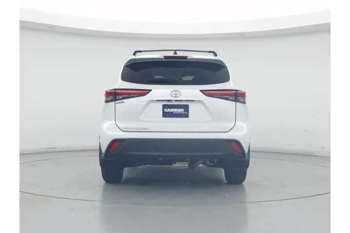 $31998 : Toyota Highlander 2023 L 4dr image 6