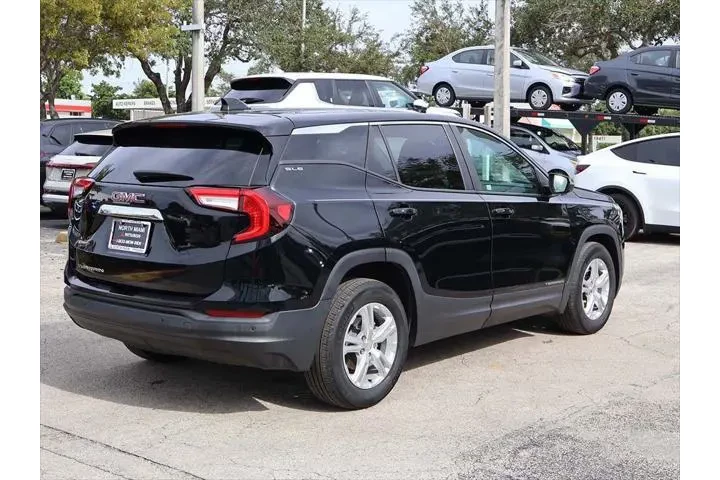 $15695 : GMC Terrain 2022 SLE 4dr SUV image 9