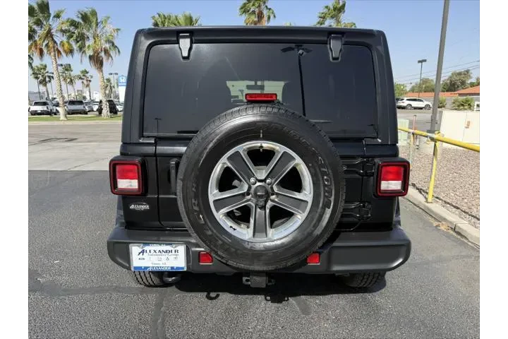 $30999 : Jeep Wrangler 2023 4x4 Sahar image 5