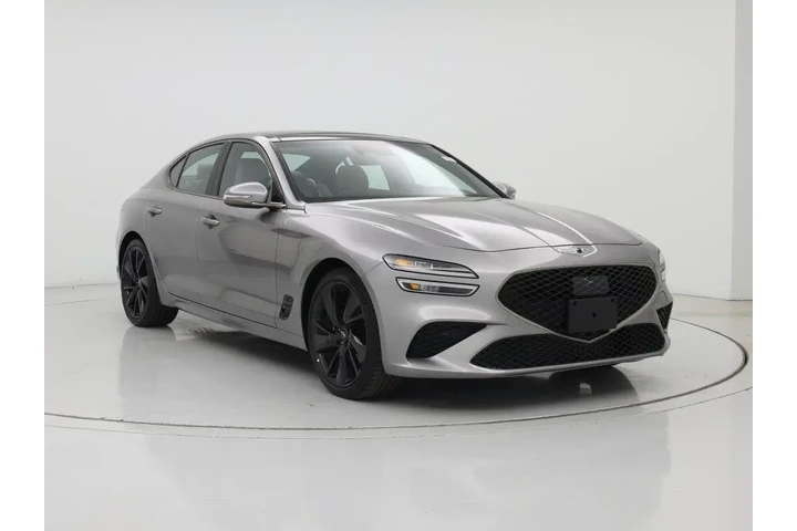 $33998 : Genesis G70 2023 2.0T 4dr Se image 1