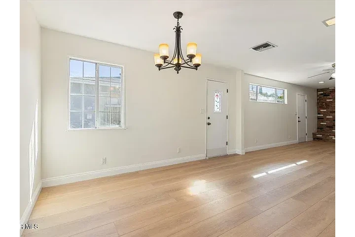 $3600 : Casa en renta-Lancaster 3600 image 7