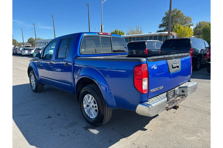 $8980 : 2014 Frontier 4WD Crew Cab SW image 4