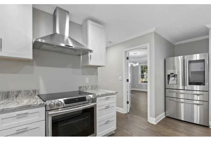 $1500 : Beautiful 3 Bedroom Home image 4