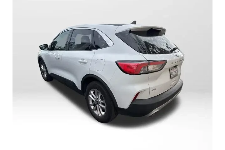 $17273 : Ford Escape 2022 SE 4dr SUV image 5