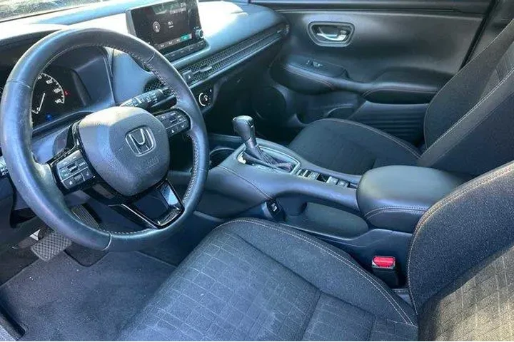$21991 : Honda HR-V 2023 Sport 4dr Cr image 8