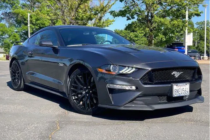 $30985 : Ford Mustang 2020 GT 2dr Fas image 2