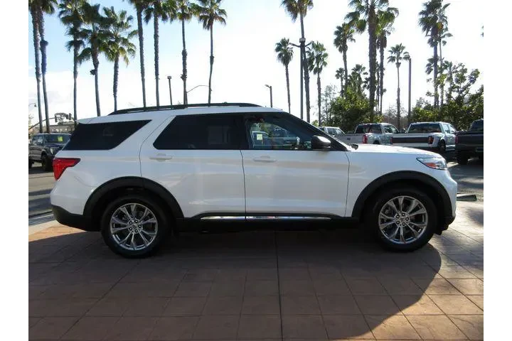 $18999 : Ford Explorer 2020 XLT 4dr S image 5