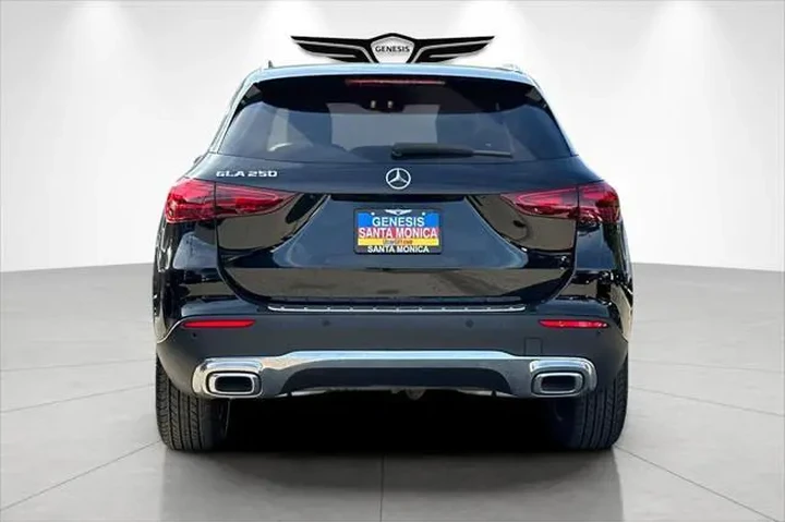 $31998 : Mercedes-Benz GLA 2025 GLA 2 image 5