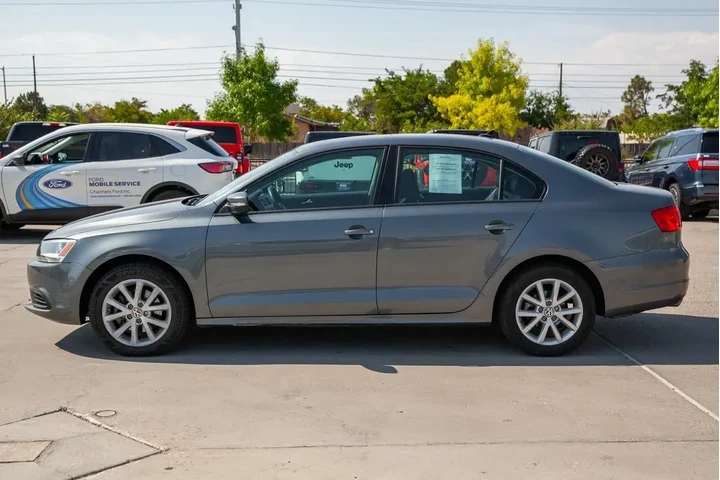 2012 Jetta 2.5L SE image 9