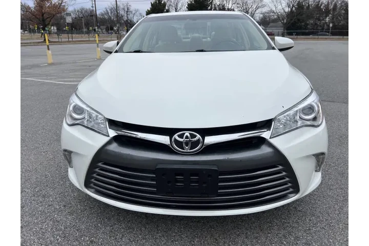 $10900 : 2015 Camry Hybrid XLE image 4