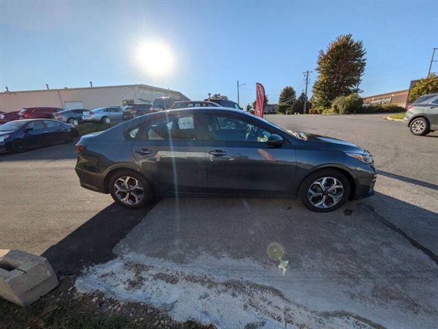 $13990 : 2021 Forte LXS image 7