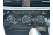 2020 VOLKSWAGEN JETTA 1.4T SE thumbnail