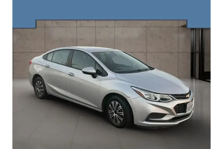 2018 CRUZE image 2
