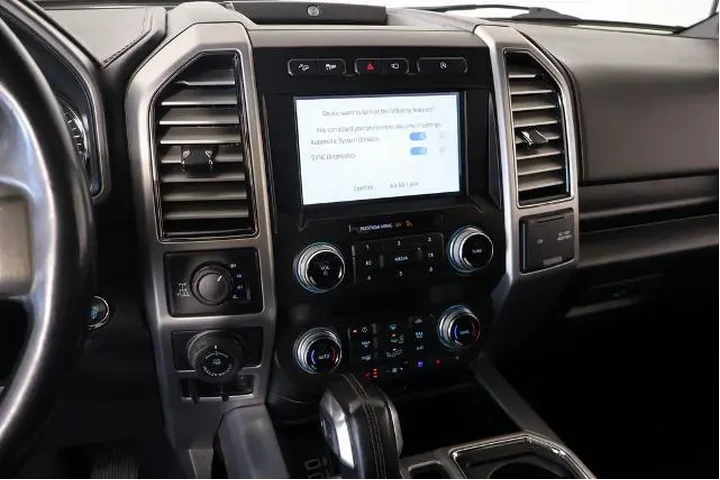 $31285 : Ford F-150 2020 4x4 Platinum image 5