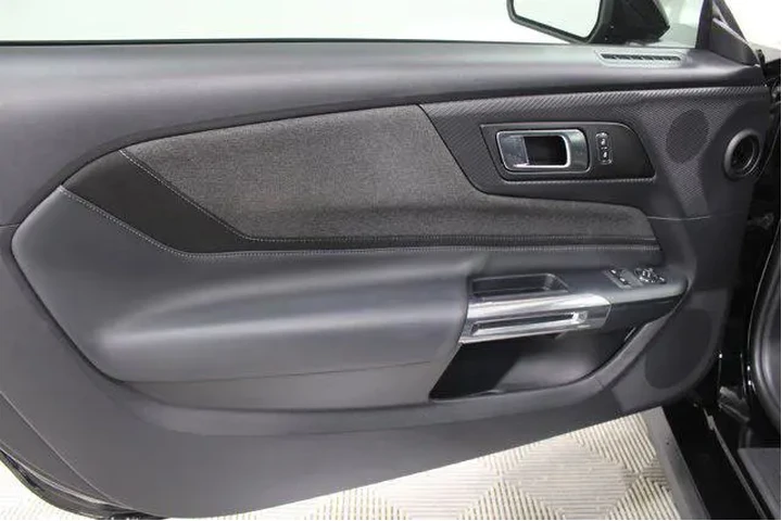 $38955 : Ford Mustang 2024 GT 2dr Fas image 6