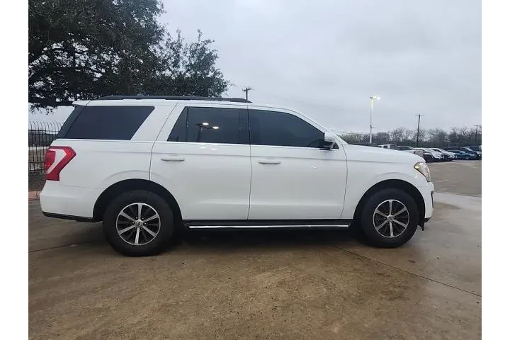 $20998 : Ford Expedition 2019 4x2 XLT image 2