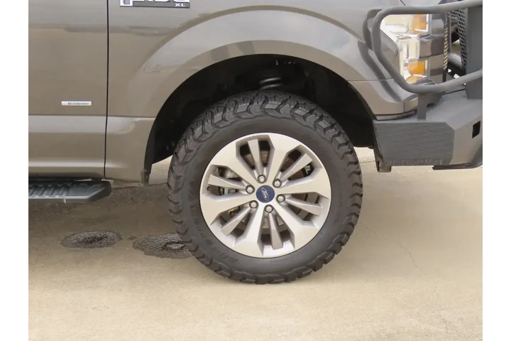 $11999 : Ford F-150 2017 4x4 Lariat 4 image 9
