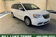 CHRYSLER TOWN & COUNTRY TOURI en Tempe