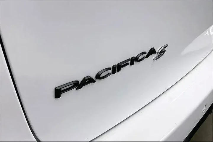 $36990 : Chrysler Pacifica 2024 Limit image 9