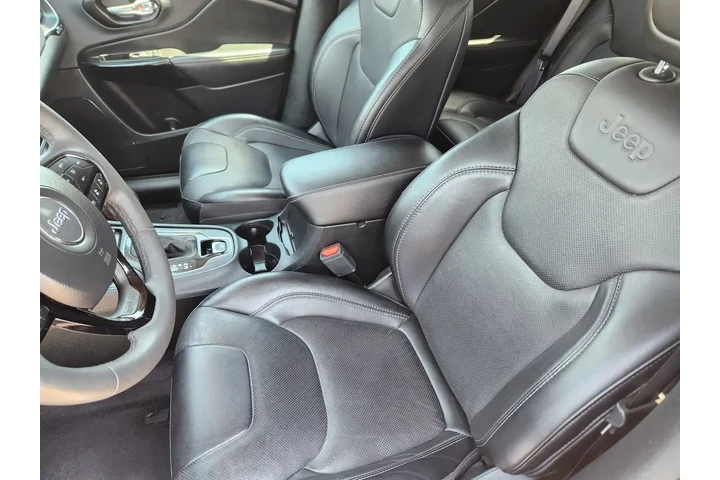 $22104 : Jeep Cherokee 2023 4x4 Altit image 7