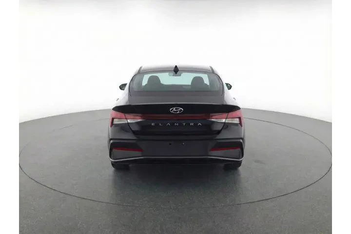 $18914 : Hyundai ELANTRA 2024 SEL 4dr image 7