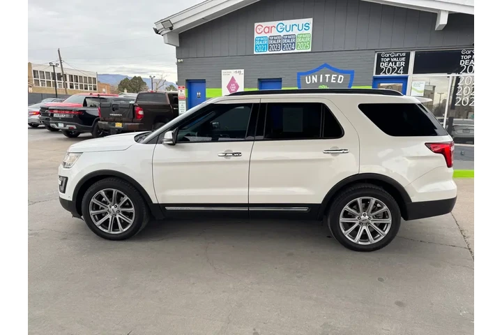 2016 Explorer Limited FWD image 8