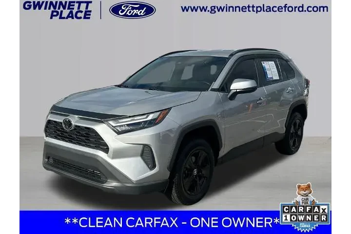 $24599 : Toyota RAV4 2022 AWD XLE 4dr image 1