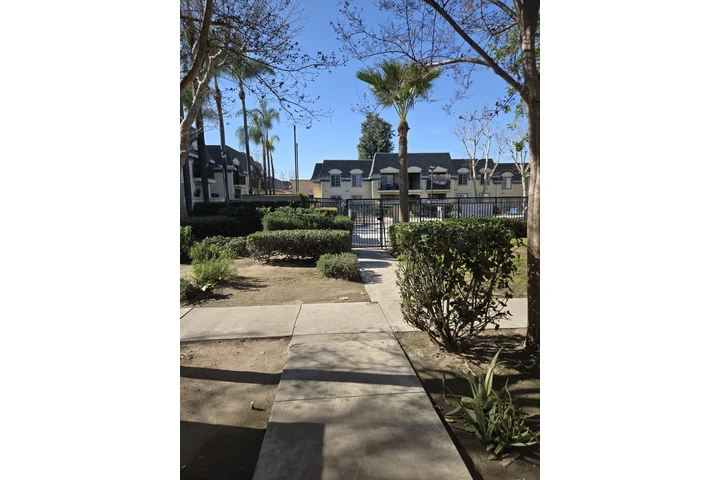 $1600 : Apt de 1 recamara image 2