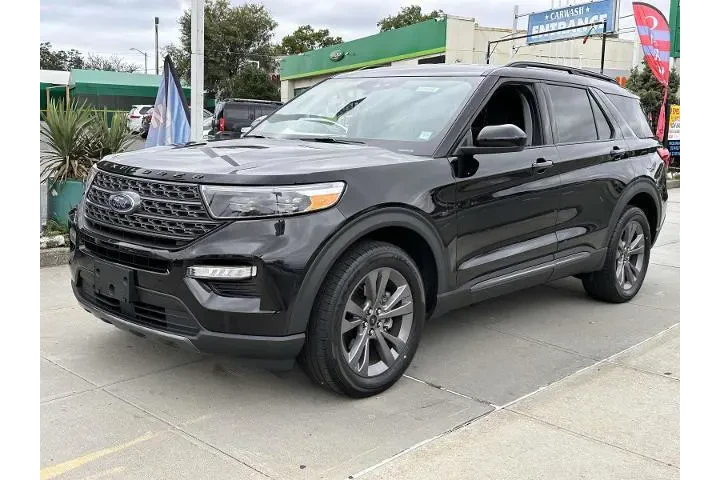 $31990 : Ford Explorer 2022 AWD XLT 4 image 7
