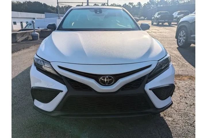 $27491 : Toyota Camry 2023 SE 4dr Sed image 3