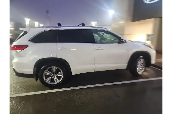 $21401 : Toyota Highlander 2018 AWD L image 5