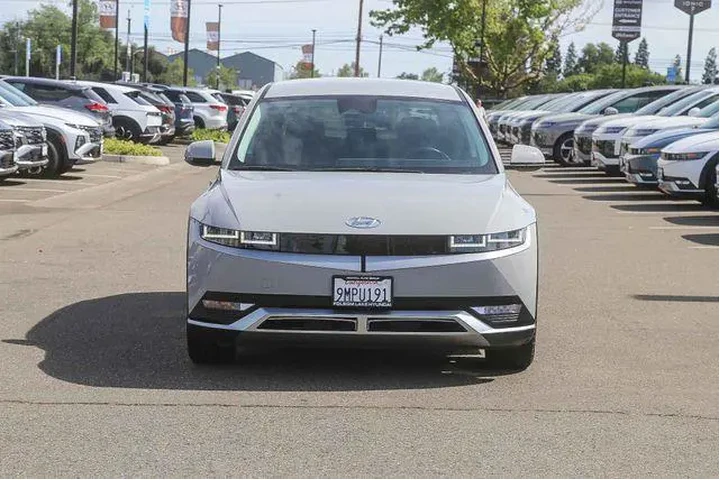 $25892 : Hyundai IONIQ 5 2024 SEL 4dr image 7