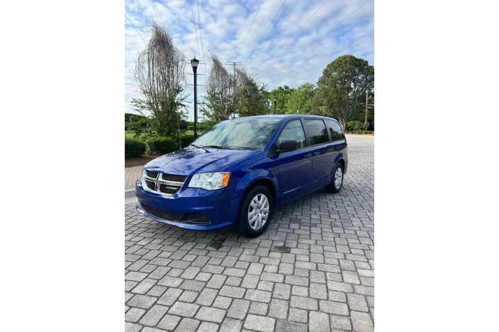 $4500 : 2019 Grand Caravan SE image 5