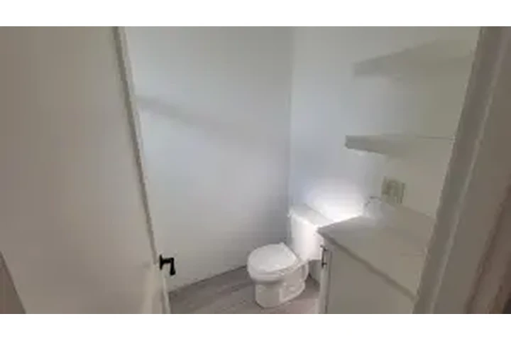 $1900 : DOWNEY RENTO CASITA NUEVA image 6
