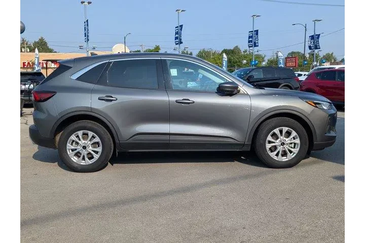 $25217 : Ford Escape 2023 AWD Active image 3