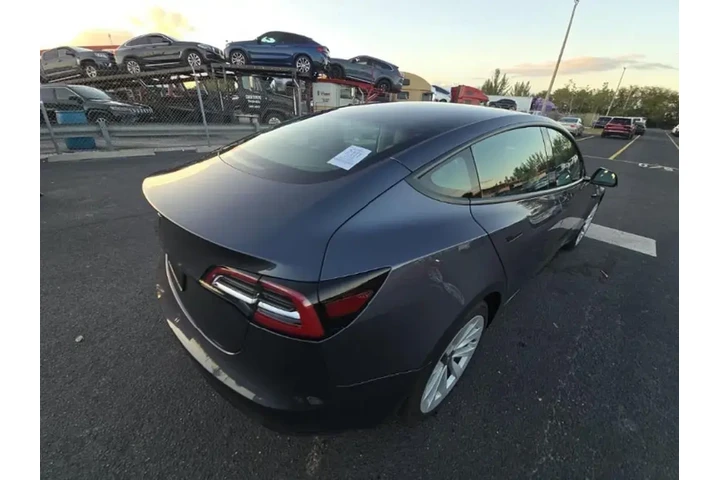 $26990 : Tesla Model 3 2023 AWD Long image 4