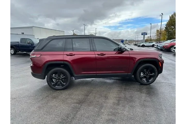 $36676 : Jeep Grand Cherokee 2024 4x4 image 7