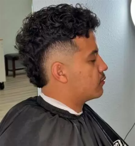 Cortes de cabello y barbería image 3