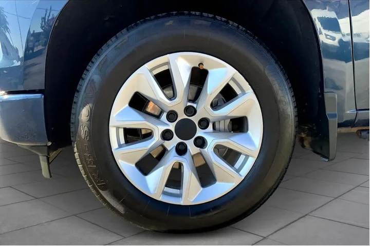 $31899 : Chevrolet Silverado 1500 202 image 10