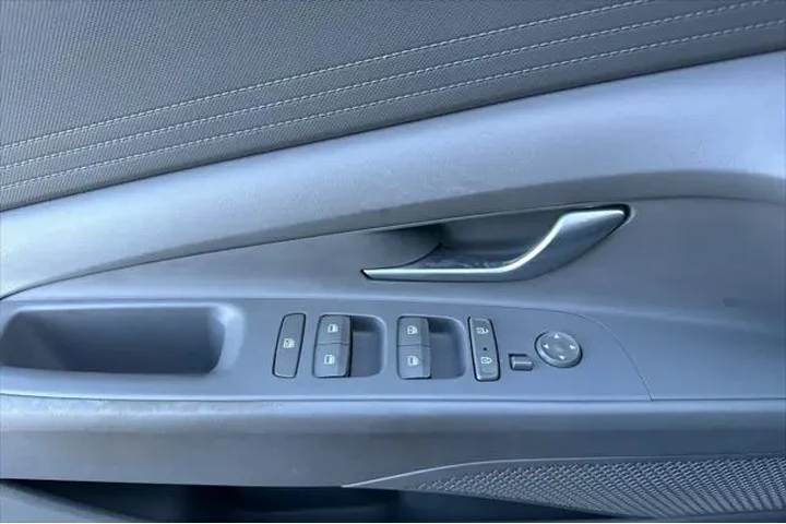 $18594 : Hyundai ELANTRA 2023 SEL 4dr image 10