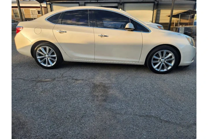 $7995 : 2013 Verano image 4