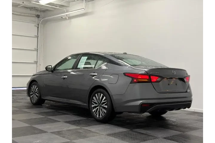 $20000 : Nissan Altima 2024 2.5 SV 4d image 6