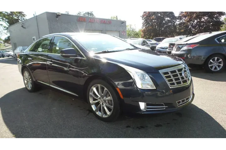 $12900 : 2014 XTS Luxury Collection image 3