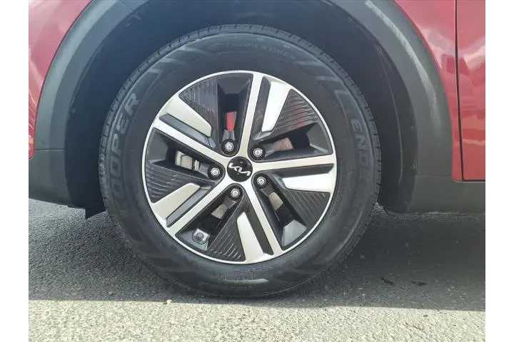 $18182 : Kia Niro 2022 LXS 4dr Crosso image 9