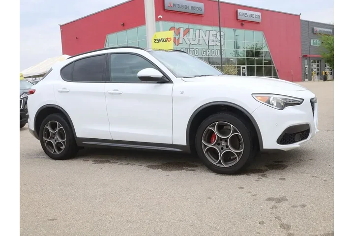 $20577 : Alfa Romeo Stelvio 2022 AWD image 2
